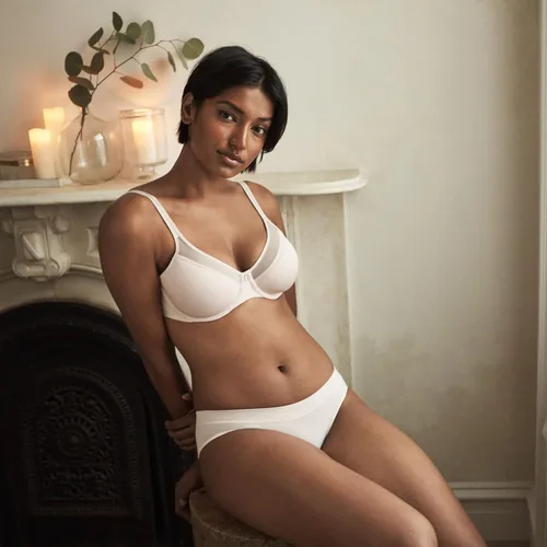 Vista 5 de Bali - Brasier para mujer One Smooth U Ultra Light, con aros y copas lisas diseñado para usar debajo de camisetas, tiras ajustables