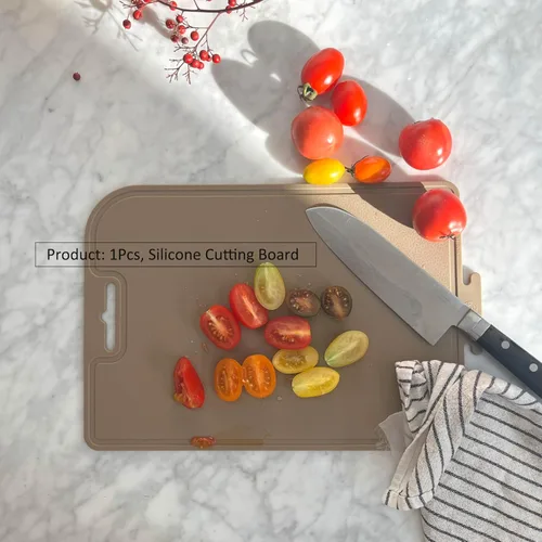 Vista 3 de Tabla de Cortar de Silicona Gruesa de Doble Cara Utilizable Hecha en Corea 14.3" x 5.7" Diseño Plegable Ranura para Goteo Mango con Agarre Apta