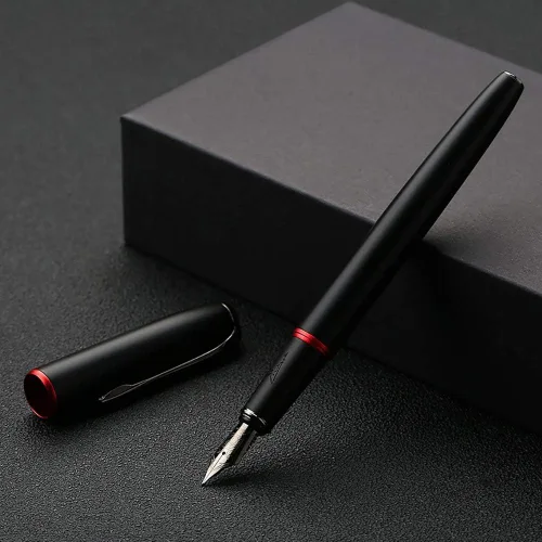 Vista 9 de erofa Picasso 916 - Pluma estilográfica negra mate con caja, bolígrafo de caligrafía doblada de titanio negro