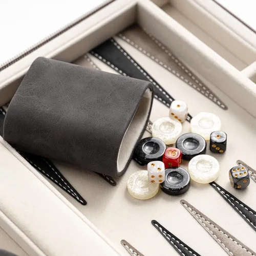 Vista 3 de Juegos de backgammon Lingle para adultos, juego de mesa clásico con estuche plegable de cuero sintético para backgammon, juego de backgammon Negro