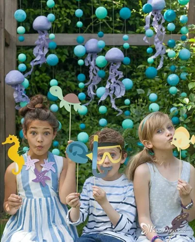 Vista 5 de Paquete de 129 bolas de espuma para manualidades, 7 tamaños incluyendo de 1 a 4 pulgadas, bolas redondas lisas de poliestireno blanco, bolas