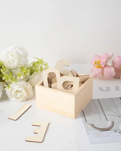 Vista 3 de Paquete de 6 cajas de madera sin terminar de 4.5 x 4.5 x 2.5 pulgadas, cajas pequeñas de madera para manualidades, decoración del hogar y centros