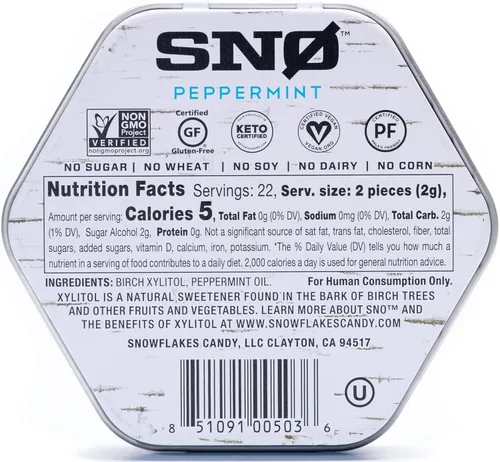 Vista 2 de Surtido de menta KETO Xylitol Candy Chips (paquete de 3) – SNØ lata de 1.5 onzas – Caramelo sin azúcar con solo 2 ingredientes Bajo