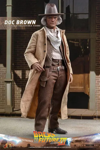 Vista 10 de Obra maestra de la película Regreso al futuro Parte 3 Dr. Emmett Brown Figura a escala 1/6