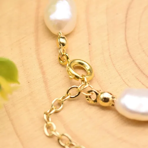 Vista 8 de ELEXIS Juego de aretes de perlas barrocas grandes de oro de 18 quilates para mujer, aretes colgantes hechos a mano de moda para boda, perlas blancas