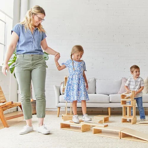 Vista 9 de ECR4Kids Juego apilable de túneles y arcos de madera, juguetes Montessori, natural, 18 piezas