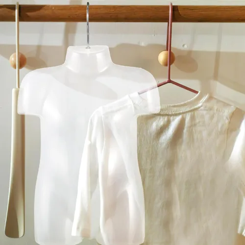 Vista 8 de DOITOOL Maniquí infantil torso con colgador 3D para niños pequeños, forma de exhibición de ropa de bebé para colgar en la parte delantera