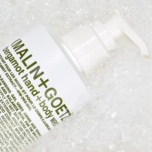 Vista 4 de MALIN+GOETZ Hand + Body Wash Gentle Foaming Cleanser with Botanical Extracts and Amino Acids Hydrating, pH-Balanced, Unisex Scent Vegan &