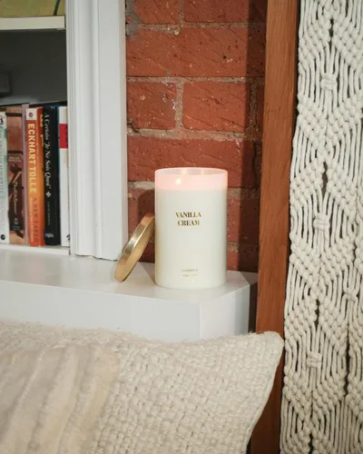 Vista 6 de Goodpick Velas perfumadas de vainilla de 22 onzas, velas de aromaterapia de lujo para el hogar, vela de soja de 2 mechas, velas en tarro grande