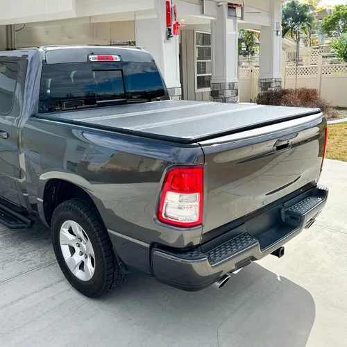 Vista 8 de YITAMOTOR - Funda rígida de triple pliegue para tonneau de camioneta de 5.8 pies, compatible con GMC Sierra 1500 y Chevy Silverado 2007 al 2013