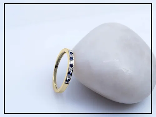 Vista 4 de Dazzlingrock Collection Anillo apilable redondo de oro de 10 quilates con zafiro azul y diamante blanco para mujer