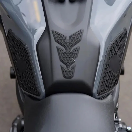 Vista 4 de Tank Pad Sticker for Yam&aha MT07 2021-2023 Motorcycle Fuel Tank Pad Stickers Anti Slip Rubber