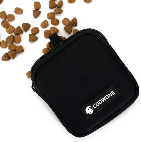 Vista 2 de Bolsa impermeable para golosinas para perros, bolsa de entrenamiento para perros integrada con dispensador de bolsas de excrementos, bolsa de hombro