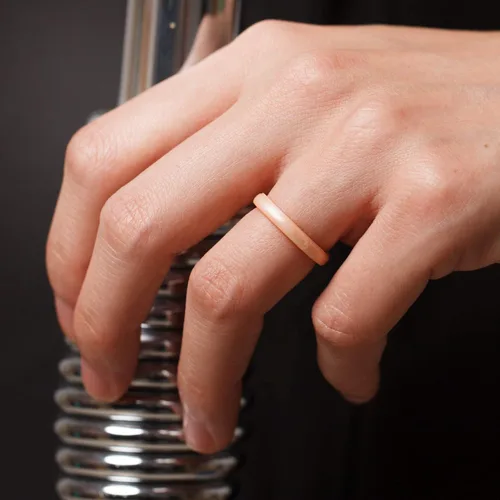 Vista 3 de ThunderFit - Anillos de boda y de compromiso hechos de silicona, finos y apilables para mujer, 332de pulgada de ancho y 564de pulgada de grosor