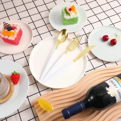 Vista 6 de 100 cubiertos de plástico dorados, cubiertos de plástico, cubiertos dorados desechables con mango blanco, juego de utensilios dorados incluye 100