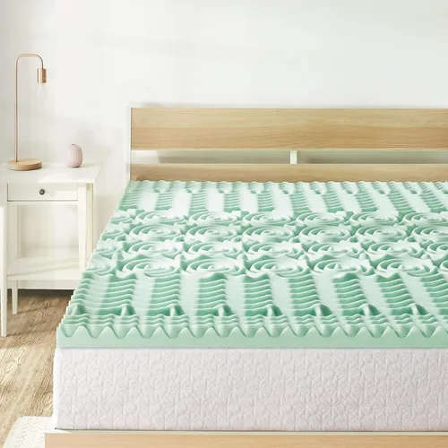 Vista 2 de Mellow - Cubrecolchón de espuma viscoelástica de 1.5 pulgadas y 5 zonas, con impregnación de aloe relajante, Dorm Essentials, tamaño individual XL