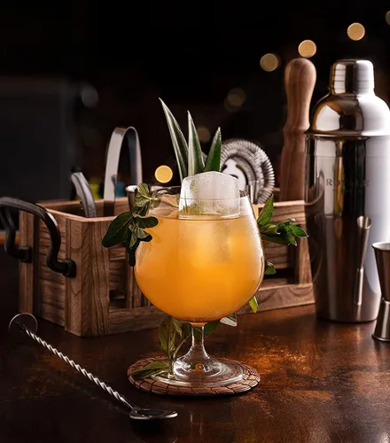 Vista 7 de Mixology - Kit de barman con soporte, juego de barra con 25 tarjetas de kit de cóctel, kit de bar con herramientas de bar, juego de coctelera