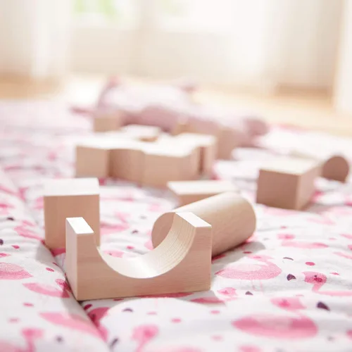 Vista 5 de HABA Juego de 26 piezas de bloques de construcción de madera: juguetes apilables de extremos abiertos, bloques para niños pequeños y juguetes