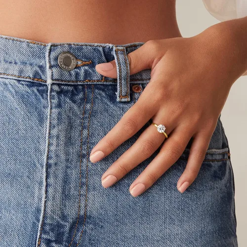 Vista 4 de PAVOI Anillo de compromiso de moissanita de moissanita de 1.5 quilates de corte redondo de oro de 18 quilates para mujer Anillo de boda