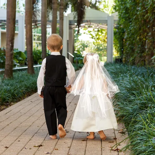 Vista 6 de Yelsky Juego de velo de primera comunión, encaje blanco con lazo de perlas, velo de comunión para católicos, corona de flores blancas para niñas