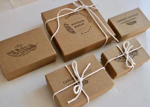 Vista 8 de Aretes modernos de plata de ley martillada de 0.197 in, piercing de lóbulo relleno de oro, diseño de sol