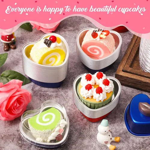 Vista 4 de Honeydak 100 juegos de moldes para hornear con forma de corazón, mini molde de aluminio de 3.4 onzas, lata desechable para cupcakes con tapas