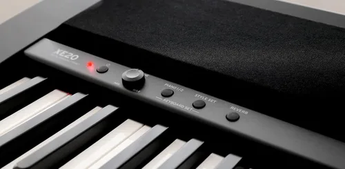 Vista 7 de Korg Paquete de piano digital XE20 con soporte ajustable, banco, fuente de alimentación, pedal amortiguador, cubierta de teclado, libro