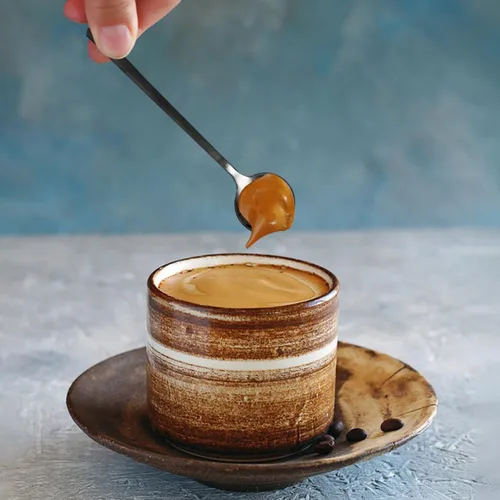 Vista 9 de Juego de 6 cucharas de café expreso de acero inoxidable, mini cucharaditas negras de 5.3 pulgadas para café, té británico, postre, pastel, helado