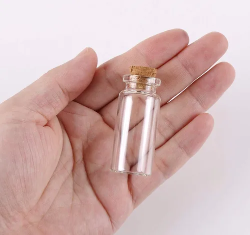 Vista 2 de MaxMau 24 botellas de vidrio de 0.3 fl oz con tapones de corcho para decoración de bricolaje y recuerdos de fiesta de boda
