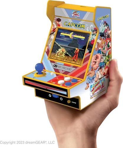 Vista 6 de My Arcade Super Street Fighter II Nano Player Pro: 2 Games in 1, 4.8" Video Game Collectible
