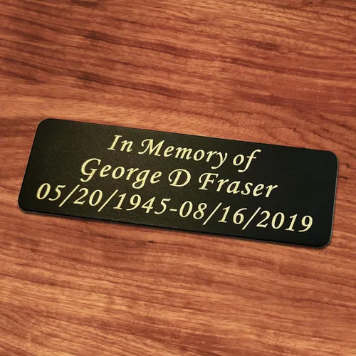 Vista 4 de Etiqueta de Nombre Personalizada Grabada en Placa Sólida de Latón Cepillado de 3 Pulgadas de Ancho x 1 Pulgada de Alto para Marcos con Adhesivo