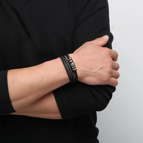 Vista 2 de Pulsera de cuero para hombre, pulsera de cuero trenzado multicapa con cierre, pulsera inspiradora negra, pulsera de Navidad, cumpleaños, día de San