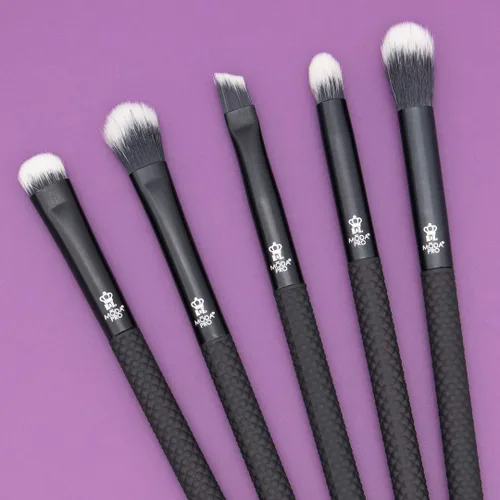 Vista 2 de MODA Pro - Juego de brochas de maquillaje de ojos de lujo, incluye brochas para sombreador, pliegue, detalles, difuminadores y delineadores (negro)