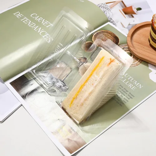 Vista 2 de Cabilock 100 cajas de embalaje de plástico para sándwiches, recipientes de alimentos triangulares transparentes a prueba de fugas para sándwiches