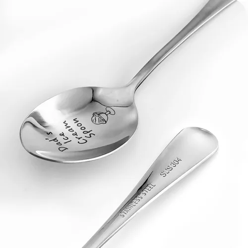 Vista 2 de Cuchara grabada de acero inoxidable para regalo, cuchara de helado para papá, cuchara de postre, cuchara de ensalada, cuchara de cena con caja