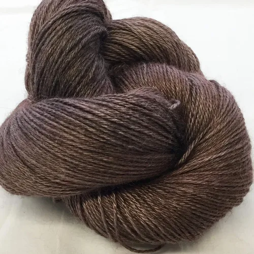 Vista 4 de Mariquita #552 - Hilo de peso para dedos, color alpaca/Tencel, 400 yardas por 3.53 oz #552 Kiddie Pool