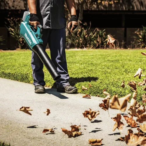 Vista 5 de Makita XBU03Z 18V LXT® Soplador inalámbrico sin escobillas de iones de litio, solo herramienta