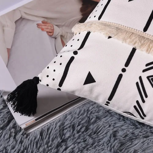 Vista 6 de Tosewever Juego de 4 fundas de almohada geométricas bohemias de 18 x 18 pulgadas, fundas de almohada de algodón de piel sintética a rayas modernas