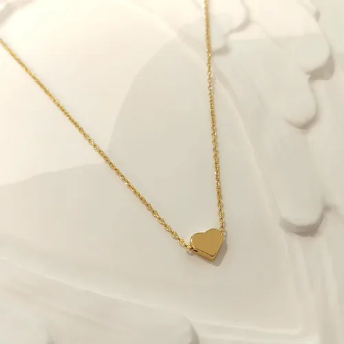 Vista 6 de Zeffy Lindo collar de corazón chapado en oro de 18 quilates con colgante de corazón pequeño, collar de cadena de corazón abierto de oro pequeño
