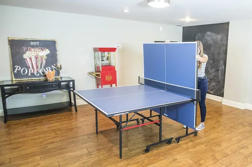 Vista 8 de STIGA Advantage Series Ping Pong Tables - 13, 15, 18, and 25mm Tabletops - Quickplay 10 Minute Assembly - Playback Mode - Recreational to Tournament