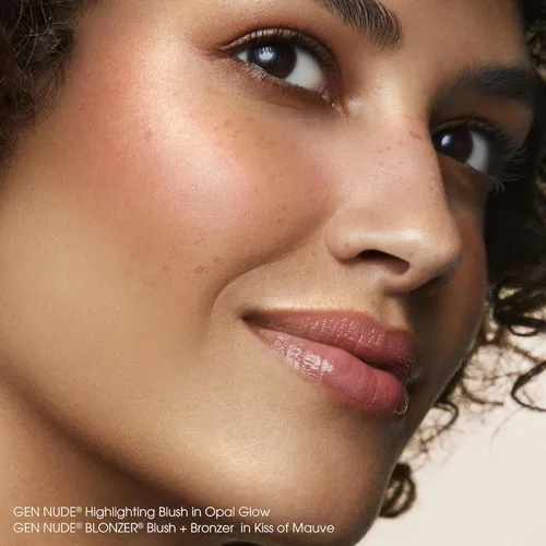 Vista 8 de bareMinerals Gen Nude Highlighting Blush, 2-in-1 Blush & Highlighter Hybrid, Silky Blendable Face Makeup, All-Day Wear, Luminous Finish, Talc-Free