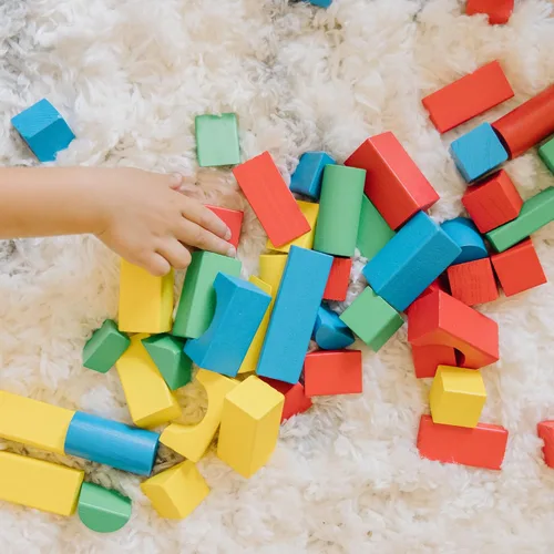 Vista 2 de Melissa & Doug - Juego de bloques de madera