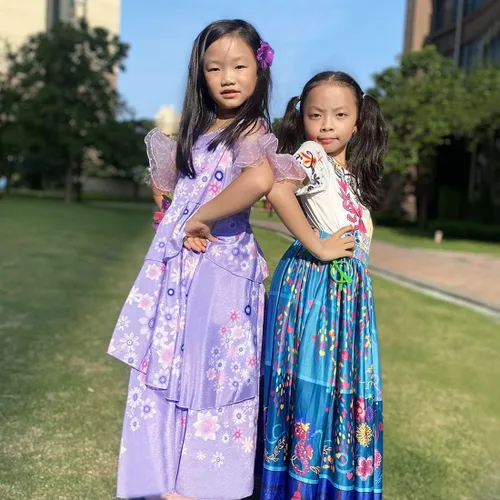 Vista 6 de Disfraz de Mirabel para niños, disfraz de princesa mágica Isabela para niñas, vestido de fiesta de Halloween