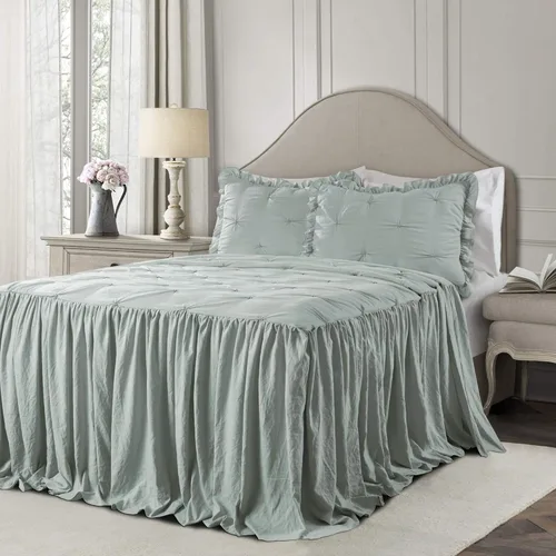 Lush Decor Ravello - Juego de colcha con faldón de volantes y pliegues - Juego de ropa de cama de lujo de 3 piezas con volantes - Decoración de Triangle Home Fashions