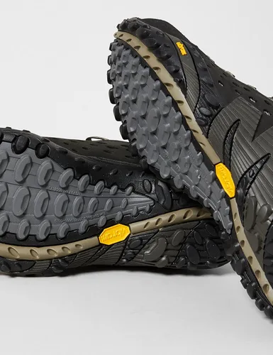 Vista 9 de Merrell Intercept