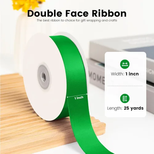 Vista 2 de 1 pulgada de cinta de poliéster de doble cara verde esmeralda satinada, perfecta para envolver regalos. Muy adecuada para decoraciones de bodas