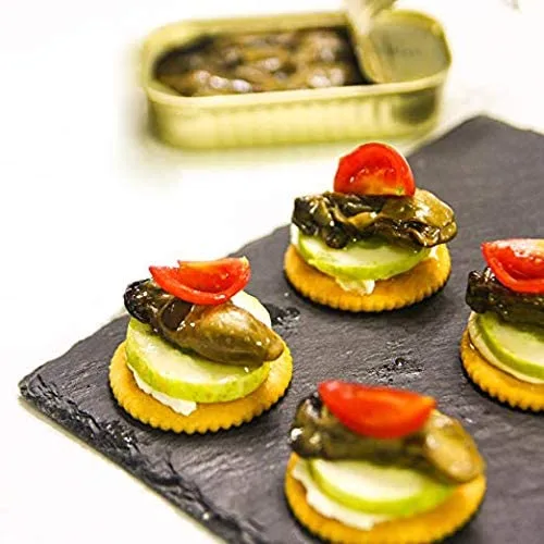 Vista 6 de Paquete de 4 ostras ahumadas prémium Otter Kingdom en aceite de oliva puro, latas de 3 onzas