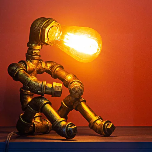 Vista 3 de Lámpara de Mesa Steampunk, Lámpara de Mesa de Robot de Metal Industrial Vintage, Lámpara de Mesa de Tubería de Agua, Luz de Escritorio Estilo Robot