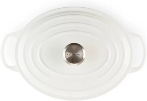 Vista 2 de Le Creuset Horno holandés ovalado Signature de hierro fundido esmaltado, 2.75 cuartos de galón., Blanco