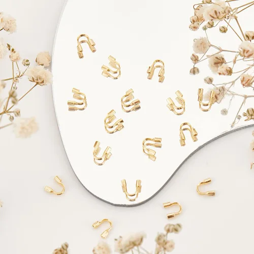 Vista 4 de BENECREAT 30 piezas de alambre de latón chapado en oro de 14 quilates, protector de alambre de guardián en forma de U, bucles de protección